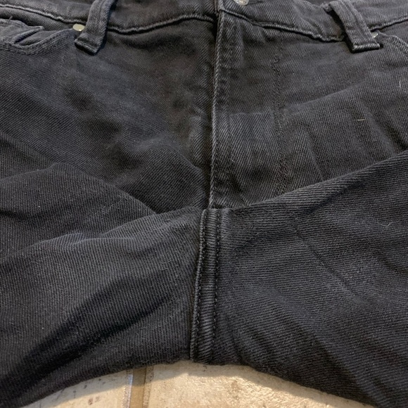 GUESS Men's Black Distressed Slim Tapered Jeans - Size 38x30 - Picture 9 of 12